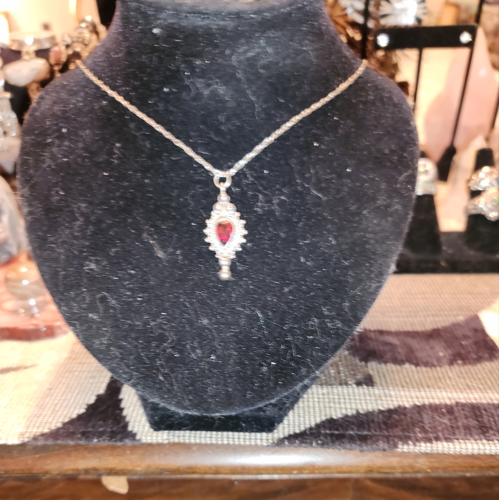 Women's 925 India Garnet Necklace